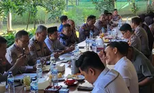 Polda Jatim gelar wayang kulit semalam suntuk di Banyuwangi, meriahkan HUT ke-80 Bhayangkara