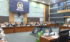 Viral ucapan Ketua KBIHU Jabar sebut jemaah haji lansia merepotkan orang lain, warganet soroti antrean tahunan ibadah haji