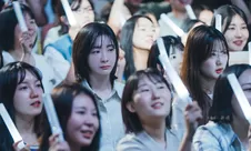 Spoiler See You At Work Tomorrow Episode 3: Cha Ji Hyun Tetiba Menangis di Konser Sang Mantan, Ada Apa?