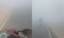 Jarak Pandang Terbatas dan Lampu Kendaraan Tak Tembus Kabut Asap, Warga Kalsel Adu Klakson di Jalan