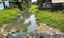 Sungai Kendal Dipenuhi Sampah, Warga Ungkap Banjir Berulang hingga Minta Dikeruk