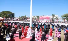 Spektakuler! 1000 Penari Guncang Lapangan Pemuda Bulukumba, Bupati Andi Utta Ikut Bernyanyi