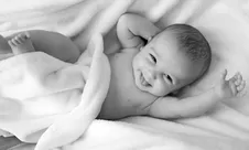 Kulit Bayi Lebih Tipis dan Sensitif, Ini Cara Merawatnya agar Tetap Sehat dan Lembap