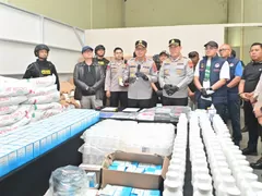Mesin Produksi 8 Juta Pil per Hari Ditemukan di Pabrik Obat Ilegal Bandung