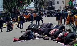 Demonstran Aliansi Lampung Memanggil