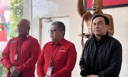 Effendi Simbolon Politikus PDIP Ikut Kampanye Ridwan Kamil