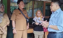 Ketua Komisi II DPRD Bogor Tinjau SDN Sasanawiyata 02 Sukaraja, Desak Pembangunan Baru