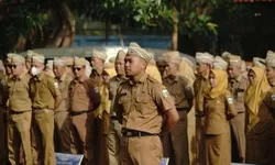 Bupati Garut Soroti Pencoretan 70 Ribu Warga dari PBI dan Ingatkan Etos Kerja ASN di Bulan Ramadan