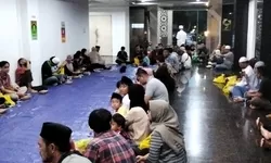 Pemkab Bogor Gelar Iftar Ramadan 1447 H, BKPSDM Bagikan 250 Paket Takjil di Masjid Nurul Wathon