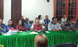 Sekcam Tanimbar Selatan Hadir di RDP DPRD KKT, Sweri SD–SMP Wesawak Masuk Babak Penyelesaian
