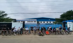 Ramadhan Makin Bermakna, Yuk Ikut Gowes &amp; Berbagi Barken Bike Club di Desa Cicadas