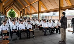 EIGER Adventure Land Buka Rekrutmen Besar, 600 Warga Megamendung Ikut Seleksi