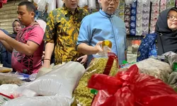 Sidak Pasar Cibinong, Pemkab Bogor Temukan Kenaikan Harga Cabai Rawit dan Minyak Kita Jelang Lebaran