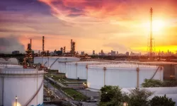 Harga Minyak Dunia Berfluktuasi, Konflik Iran dan Pelonggaran Sanksi Picu Ketidakpastian