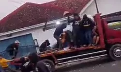 Miris! Hari Lebaran Ternoda, Bentrokan Warga di Jonggol Jadi Sorotan