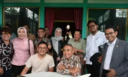 Dina Lorenza Dorong Industri Film Nasional, Komisi VII DPR Tinjau Gamplong Studio Alam