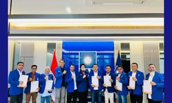 PAN Resmi Serahkan SK 11 DPD Kabupaten/Kota di Maluku: Konsolidasi Serentak dari Pusat ke Daerah