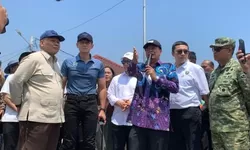 AHY Tinjau Revitalisasi Kampung Nelayan Tanjung Anom, 110 Rumah Kini Layak Huni