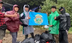 Pendakian Membludak, Pemuda Lakukan Aksi Bersih di Gunung Gede