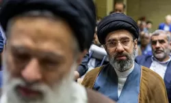 Iran Terpecah Usai Gencatan Senjata Diperpanjang Trump, Ketegangan Militer dan Politik Meningkat