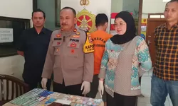 Polsek Cibinong Tangkap 2 Pengedar Obat Terlarang, Amankan 526 Butir Siap Edar
