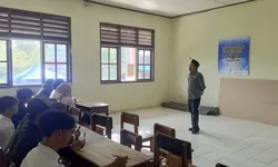 PKBM Ibnu Rusy Gelar Ujian Kesetaraan di Cigombong, Dorong Kesadaran Pentingnya Pendidikan