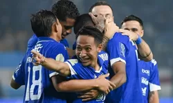 Persib Kalahkan Persija 2-1, Puncak Klasemen Super League Makin Panas