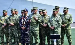 Panglima Koarmada RI Sambut Kedatangan KRI Canopus-936, Perkuat Pemetaan dan Kedaulatan Laut Indonesia