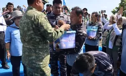 Panglima TNI Bersama Menteri Pertanian Panen Raya Kedelai di Nganjuk, Perkuat Swasembada Pangan Nasional