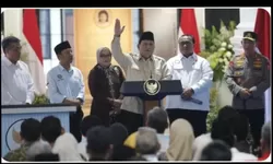 Prabowo Warning Aparat: Jangan Lindungi Kapitalis yang Menindas Rakyat