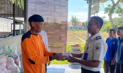 Lapas Terbuka Kendal Bagikan Paket Perlengkapan Mandi Gratis untuk Warga Binaan