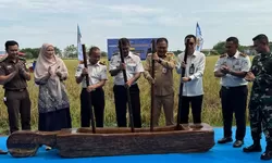 Kepala Rutan Depok Hadiri Panen Raya dan Pengembangan Ketahanan Pangan di Lapas Karawang