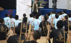 Lapas Cibinong Latih Warga Binaan Bermain Angklung, Bangun Karakter dan Lestarikan Budaya
