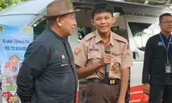 Diskominfo Kabupaten Bogor Perkuat Literasi Digital Pelajar Lewat Program OB Van Teman FM Goes to School