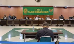 Hakim SW Dipecat Tidak Hormat, Terbukti Terima Rp2 Miliar dan Langgar Kode Etik