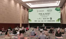 Puluhan Peserta Ikuti Yoga di Aston Sentul, Kampanye Hidup Sehat Lewat Rise Dan Reset
