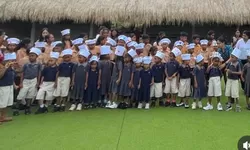 Ronny Lukito Bangun Sekolah Gratis di Rote, Hadirkan Pendidikan Berkualitas hingga Pelosok NTT