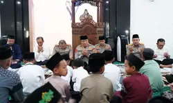 Wakapolri Dedi Prasetyo Santuni 80 Anak Yatim di Akpol Semarang