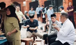 Rudy Susmanto Sarapan Ketoprak di Depan Masjid Baitul Faizin, Ajak Warga Dukung UMKM Kuliner Bogor