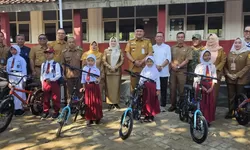 Rudy Susmanto Tinjau SDN 05 Lulut, Pemkab Bogor Gerak Cepat Atasi Krisis Air Bersih