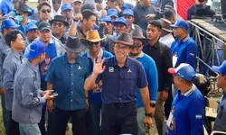 AHY Hadiri Kerapan Sapi Piala AHY di Bangkalan, Tegaskan Pelestarian Budaya Madura Perkuat Pariwisata dan Ekonomi Daerah