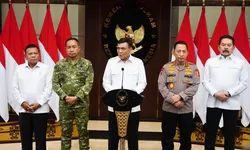 Menko Polkam Djamari Chaniago Tegaskan Hoaks yang Ganggu Stabilitas Nasional Akan Ditindak