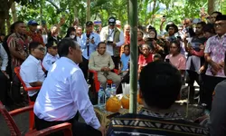 Mentan Amran Datang Langsung ke Alor, Beras Diminta Rp13 Ribu dan Pertanian Digenjot