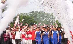 Semarak HUT ke-81 RI, Lapas Cibinong Ikuti Fun Walk dan Bakti Sosial Kemenimipas