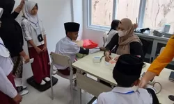 Puskesmas Sukaraja dan Kemensos Gelar CKG untuk 100 Siswa Sekolah Rakyat