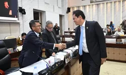 RAPBN 2027 Disepakati: Ekonomi Ditarget Tumbuh 6 Persen, Rupiah Rp17.500 per Dolar AS