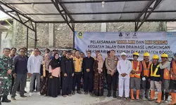 Disperkim Bogor Pastikan Mutu Jalan dan Drainase Kawasan Kumuh Lewat Trial Mix