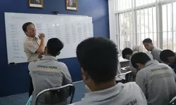 Warga Binaan Lapas Cibinong Ikuti Program Pendidikan Kesetaraan PKBM