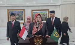 Bupati Bogor Lantik Ratusan P3K dan Pejabat Eselon 3 hingga 4 di Gedung Tegar Beriman