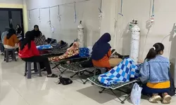 1.333 Orang Keracunan Massal Akibat Program Makan Bergizi Gratis di Bandung Barat dan Garut